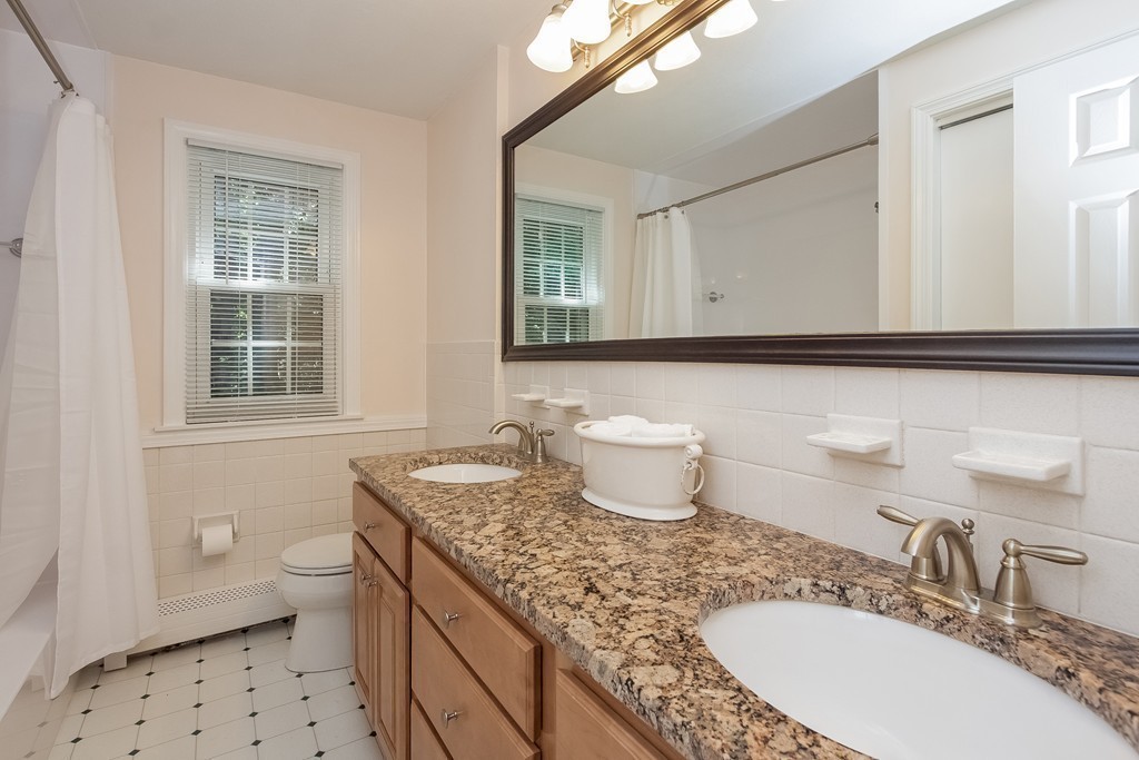 136 Franklin Road Longmeadow, MA 01106 - Photo 20 of 30 Gallery Image 20