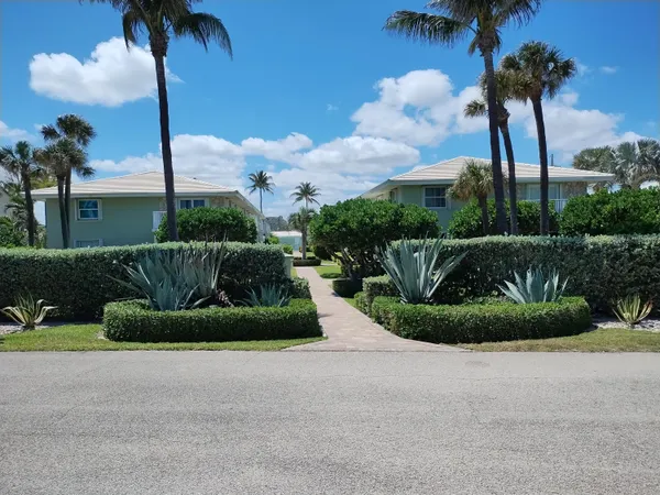 $8,000 | 5500 Old Ocean Boulevard, Unit 210, Ocean Ridge, FL 33435