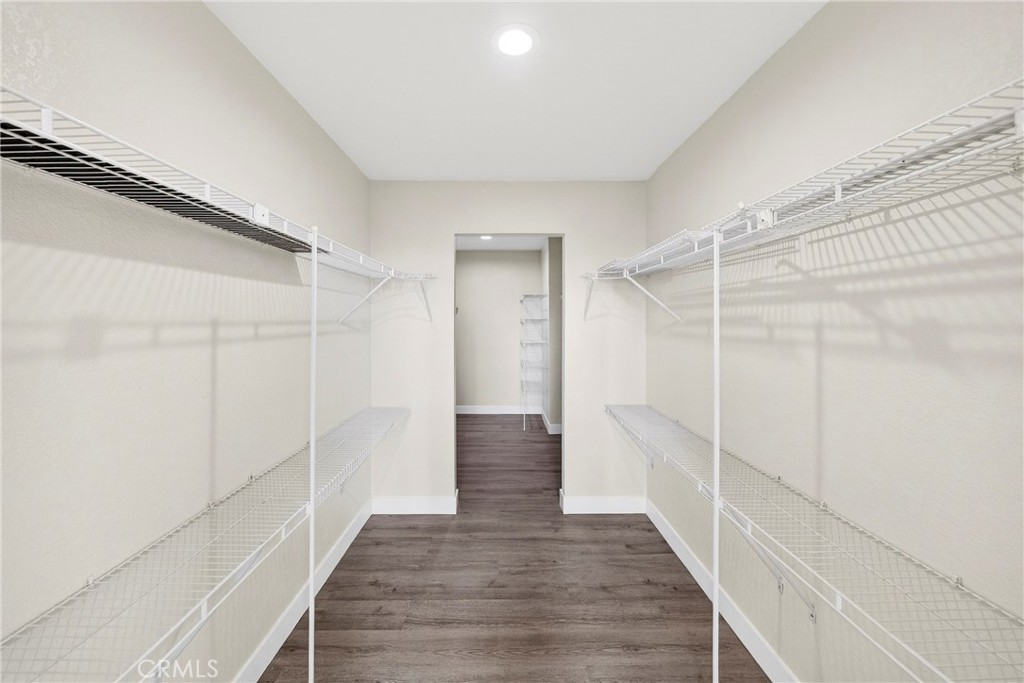 19361 Plummer Street Northridge, CA 91324 - Photo 28 of 35