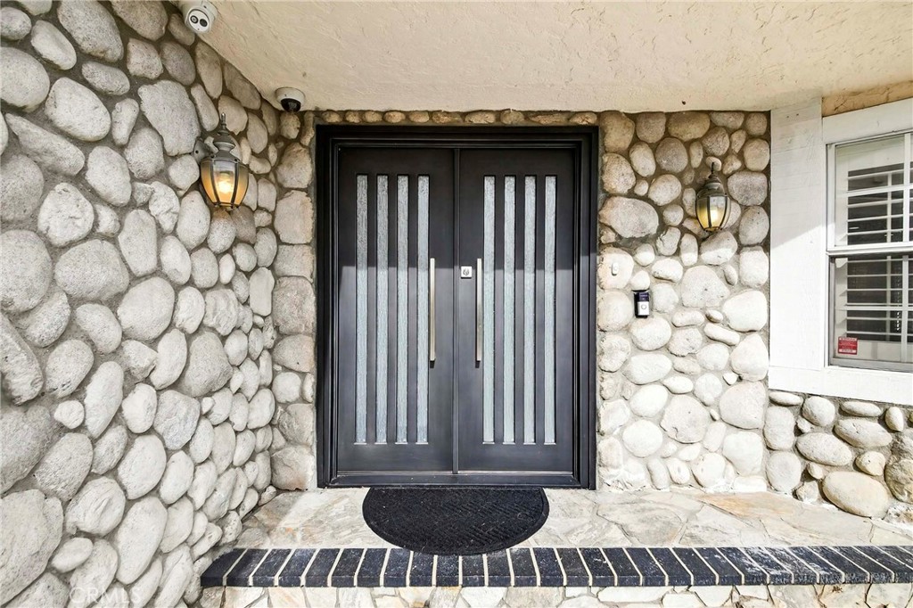 19361 Plummer Street Northridge, CA 91324 - Photo 5 of 35