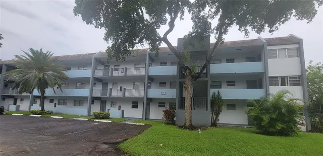 $95,000 | 8321 Sands Point Boulevard, Unit 209, Fort Lauderdale, FL 33321