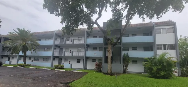 $95,000 | 8321 Sands Point Boulevard, Unit 209, Fort Lauderdale, FL 33321