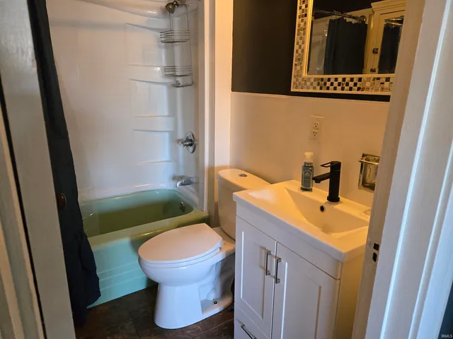 $124,900 | 1210 North 13th Street, Vincennes, IN 47591