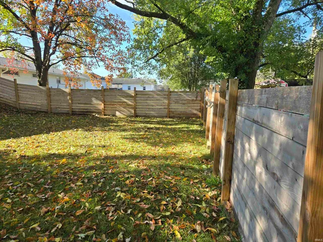 $124,900 | 1210 North 13th Street, Vincennes, IN 47591