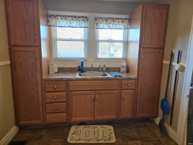 $124,900 | 1210 North 13th Street, Vincennes, IN 47591