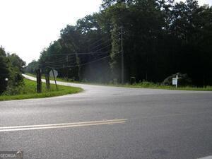 0 Jamestown Road Waycross, GA 31503 - Photo 7 of 19 a backyard of a house with lots of green space