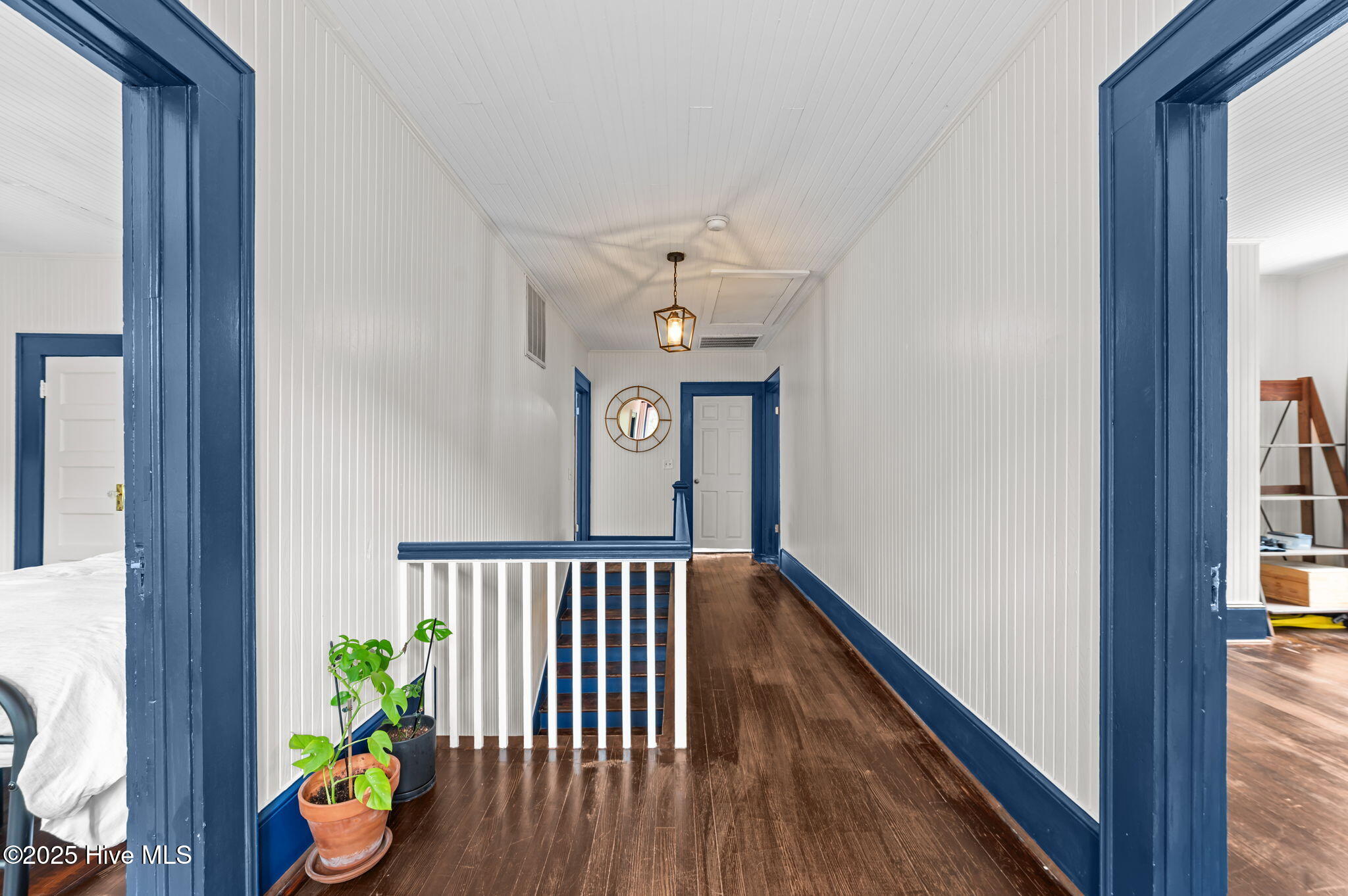 637 Hardison Road Bath, NC 27808 - Photo 21 of 48 1 Top of Stairs