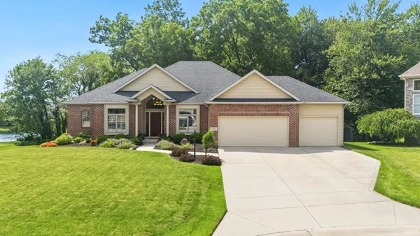 $525,000 | 11811 Island Cove Drive, Fort Wayne, IN 46845
