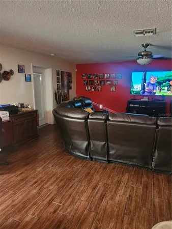 $3,100 | 2242 Wood Court, Deltona, FL 32738
