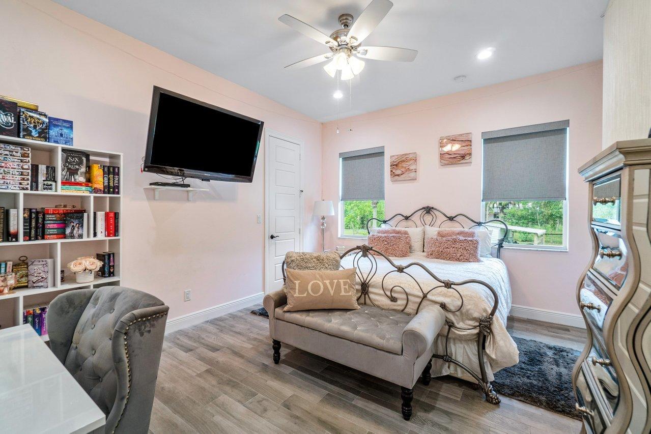 17520 Wildwood Road Jupiter, FL 33478 - Photo 23 of 52 019-17520WildwoodRoad-Jupiter-FL-33478-S