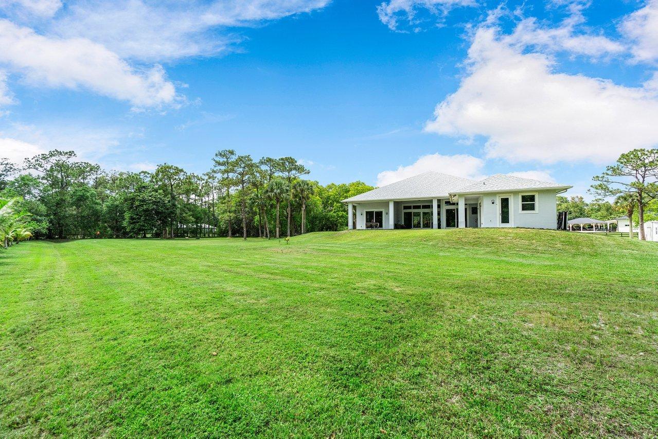 17520 Wildwood Road Jupiter, FL 33478 - Photo 36 of 52 031-17520WildwoodRoad-Jupiter-FL-33478-S