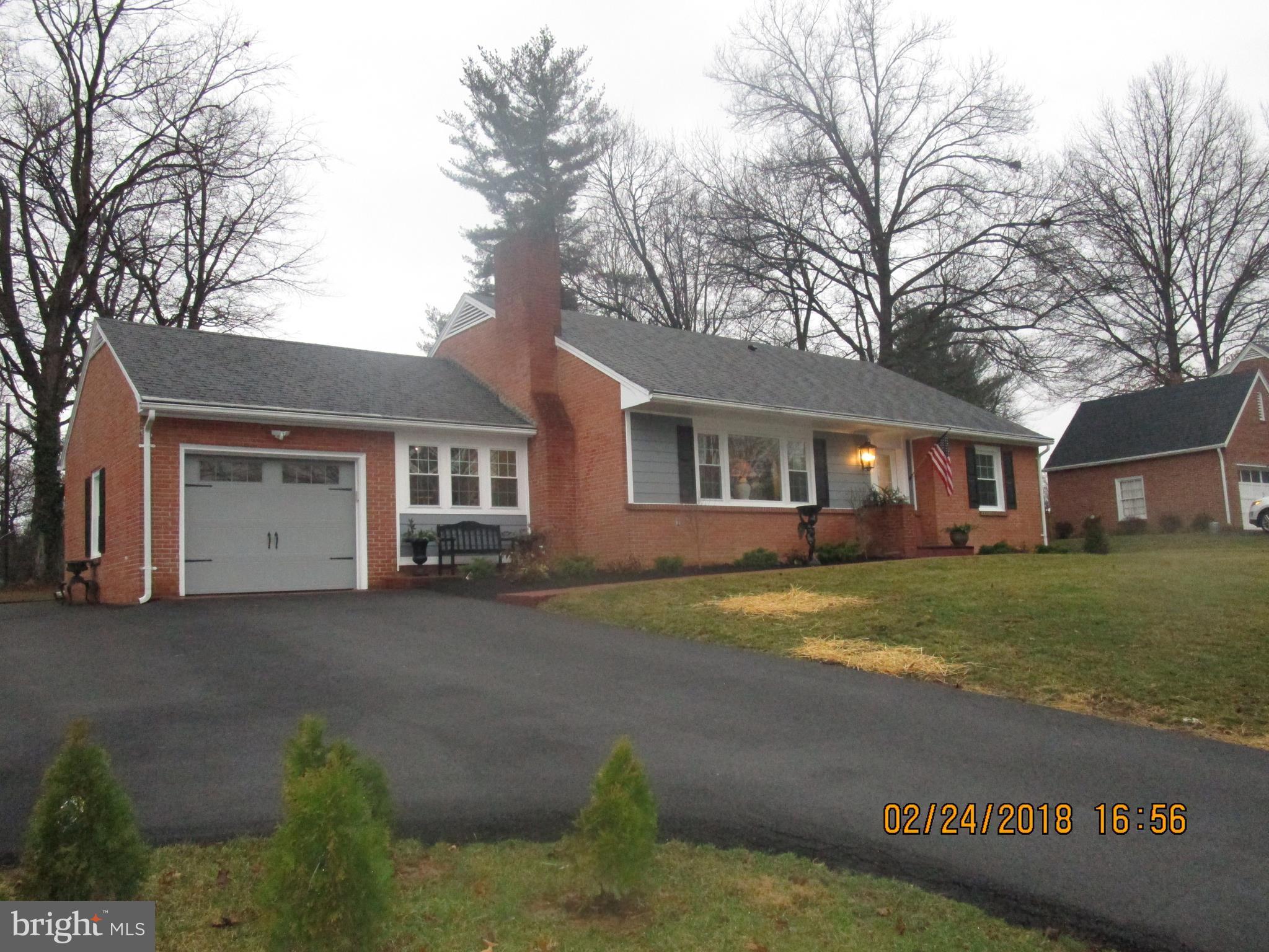 18829 Crofton Road Hagerstown, MD 21742 - Photo 1 of 30 Exterior (Front)