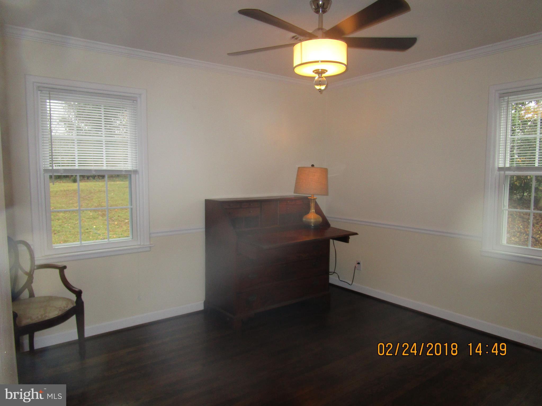 18829 Crofton Road Hagerstown, MD 21742 - Photo 20 of 30 Bedroom