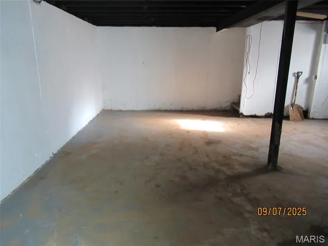 $42,500 | 10552 Earl Drive, St. Louis, MO 63136