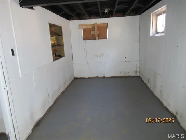 $42,500 | 10552 Earl Drive, St. Louis, MO 63136