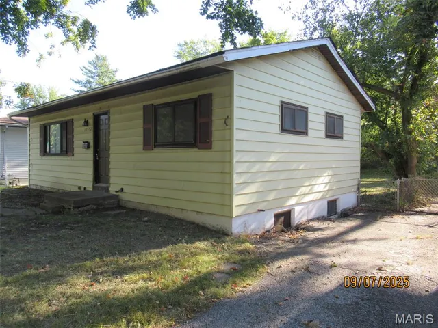 $42,500 | 10552 Earl Drive, St. Louis, MO 63136