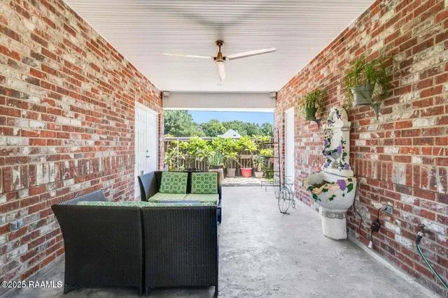 $535,000 | 116 Midland Drive, Lafayette, LA 70506