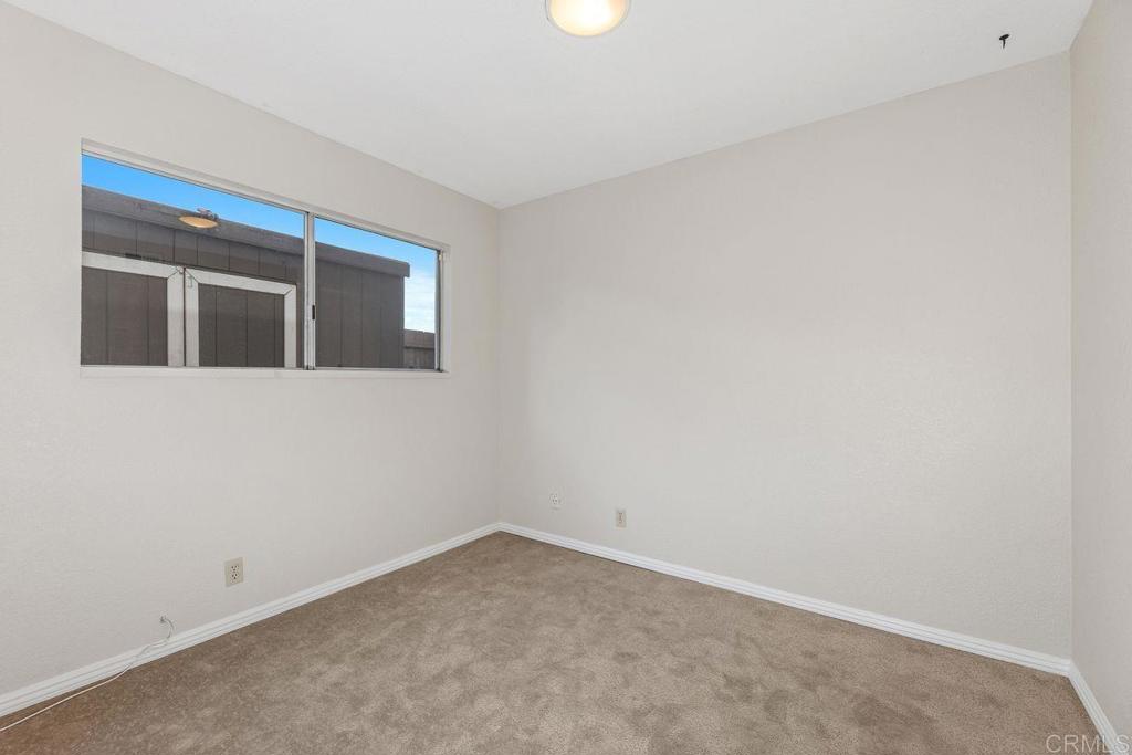 684 Coronado Circle Vista, CA 92084 - Photo 19 of 24