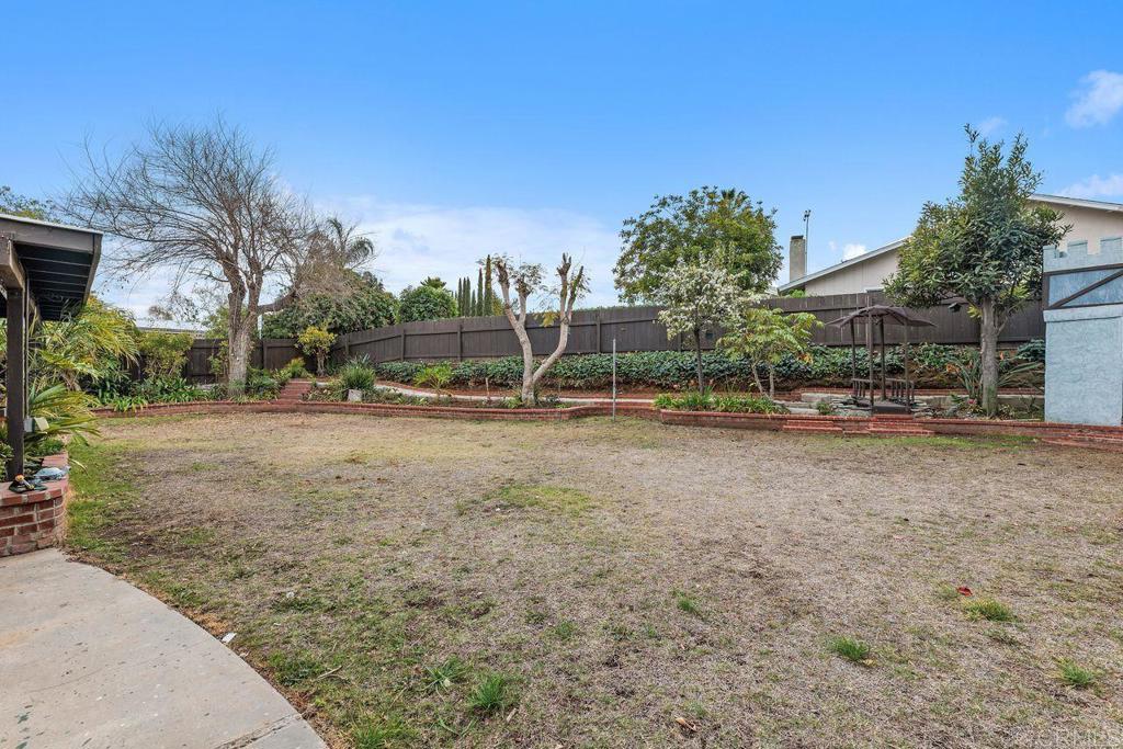 684 Coronado Circle Vista, CA 92084 - Photo 21 of 24