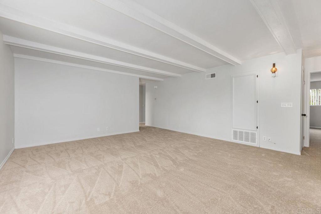 684 Coronado Circle Vista, CA 92084 - Photo 7 of 24