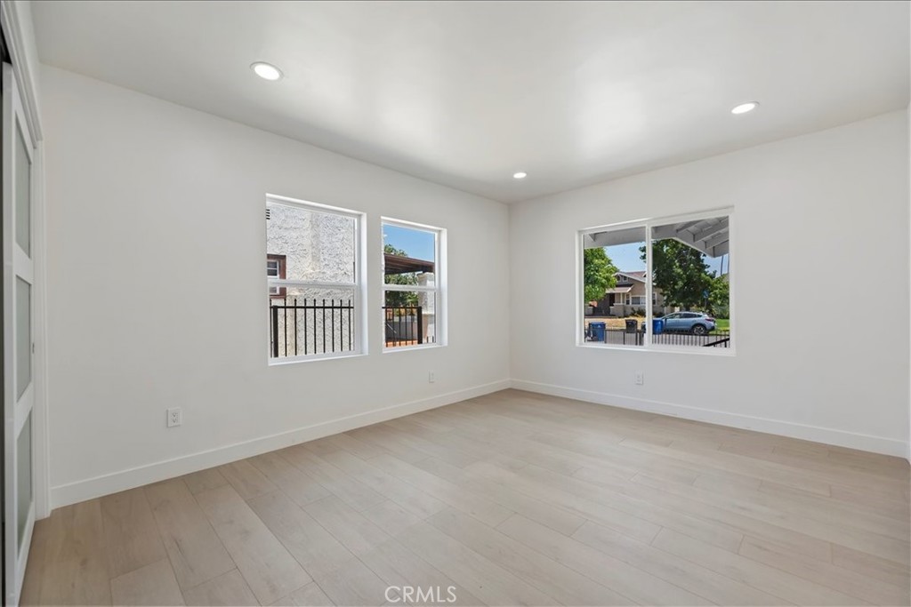 3011 5th Los Angeles, CA 90018 - Photo 23 of 44