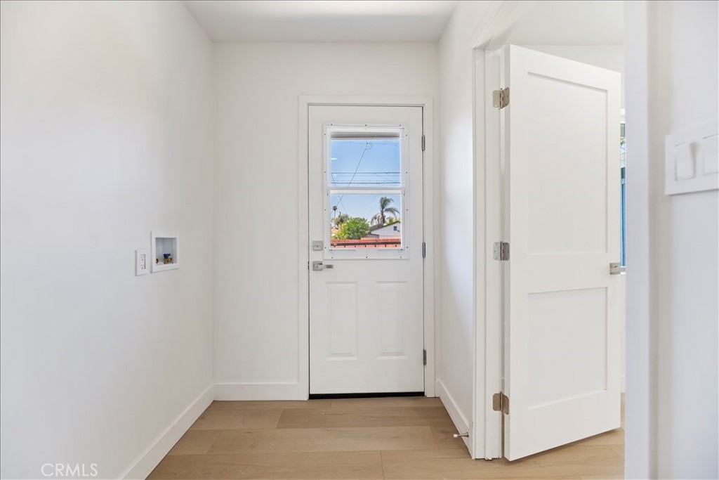 3011 5th Los Angeles, CA 90018 - Photo 29 of 44 a view of an entryway with wooden floor