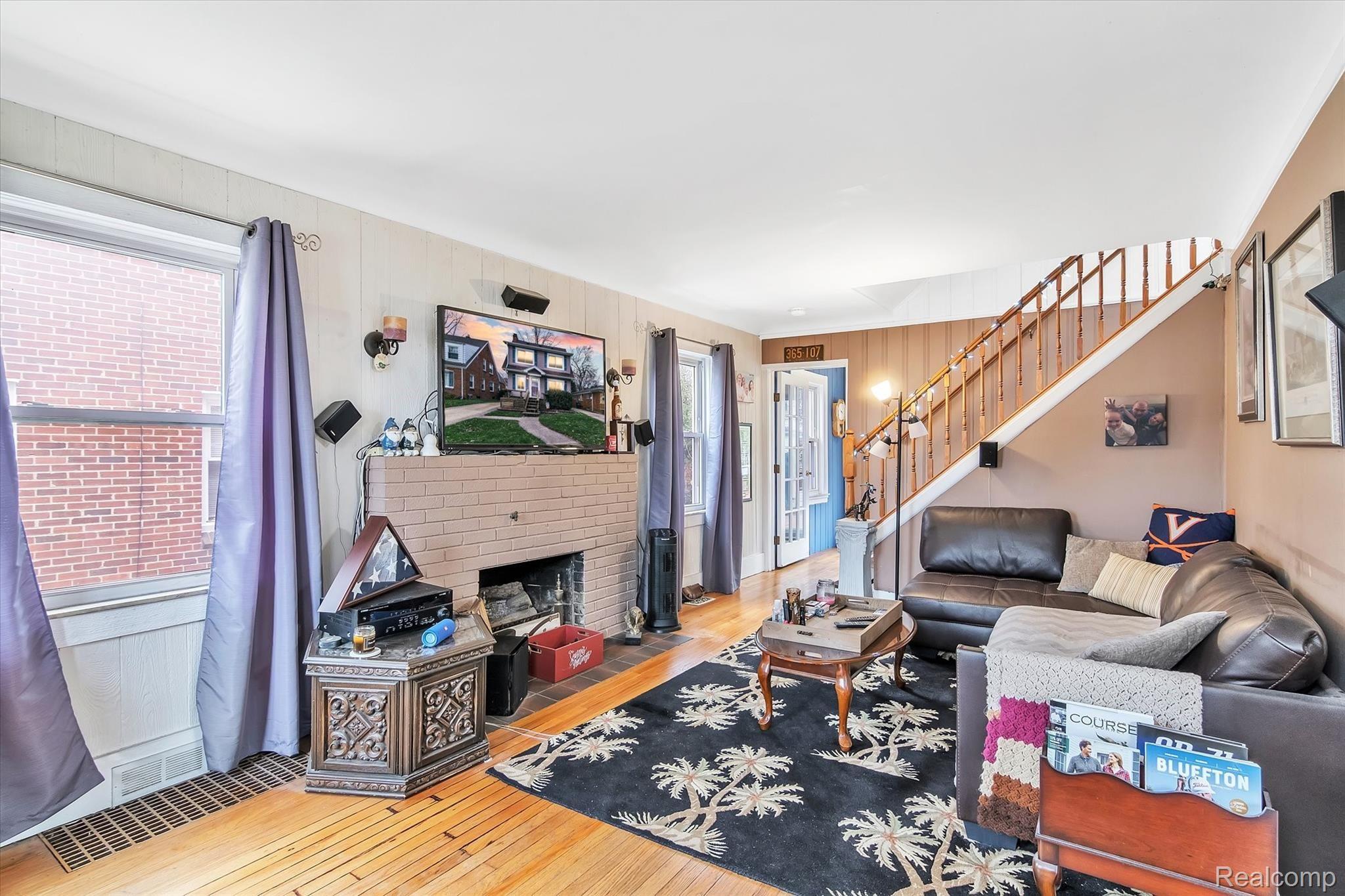 1338 Eaton Road Berkley, MI 48072 - Photo 7 of 33 07-1338 Eaton Rd-Windowstill Real Estate Photography-7.jpg