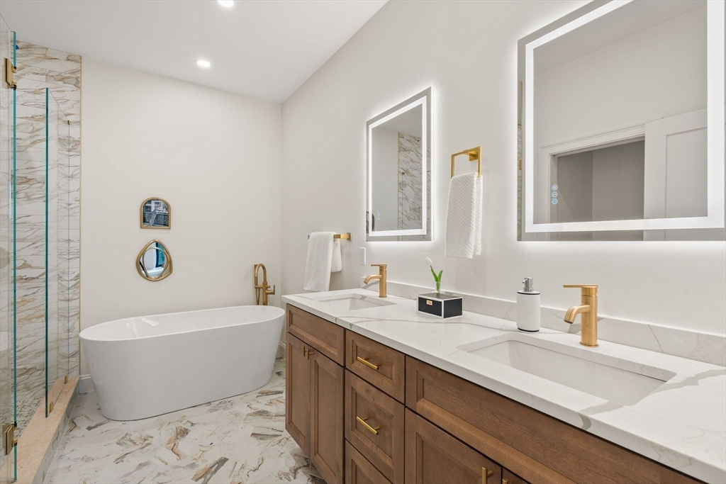 27 Shepard Street, Unit 5 Boston, MA 02135 - Photo 25 of 33