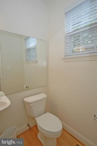 4 Devon Road Silver Spring, MD 20910 - Photo 14 of 27 Bath