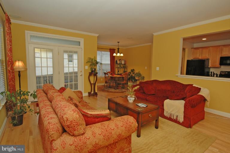 4 Devon Road Silver Spring, MD 20910 - Photo 3 of 27 Family Room