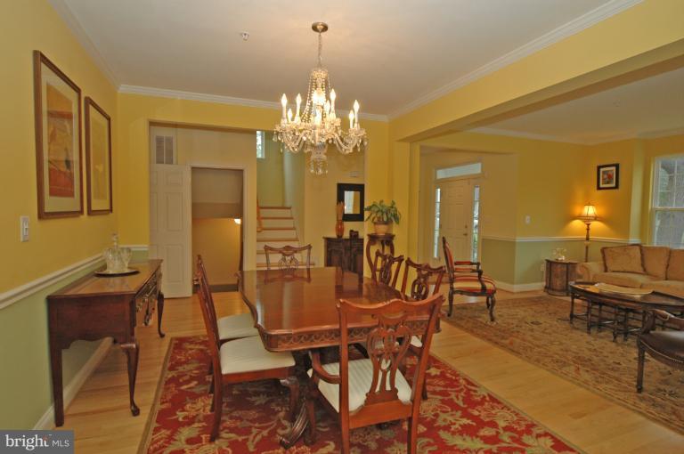 4 Devon Road Silver Spring, MD 20910 - Photo 7 of 27 Dining Room