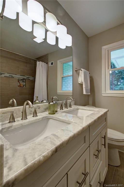 634 Lansdowne Road Charlotte, NC 28270 - Photo 12 of 24 Gallery Image 12