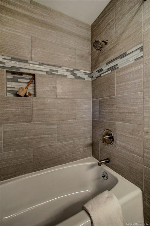 634 Lansdowne Road Charlotte, NC 28270 - Photo 13 of 24 Gallery Image 13