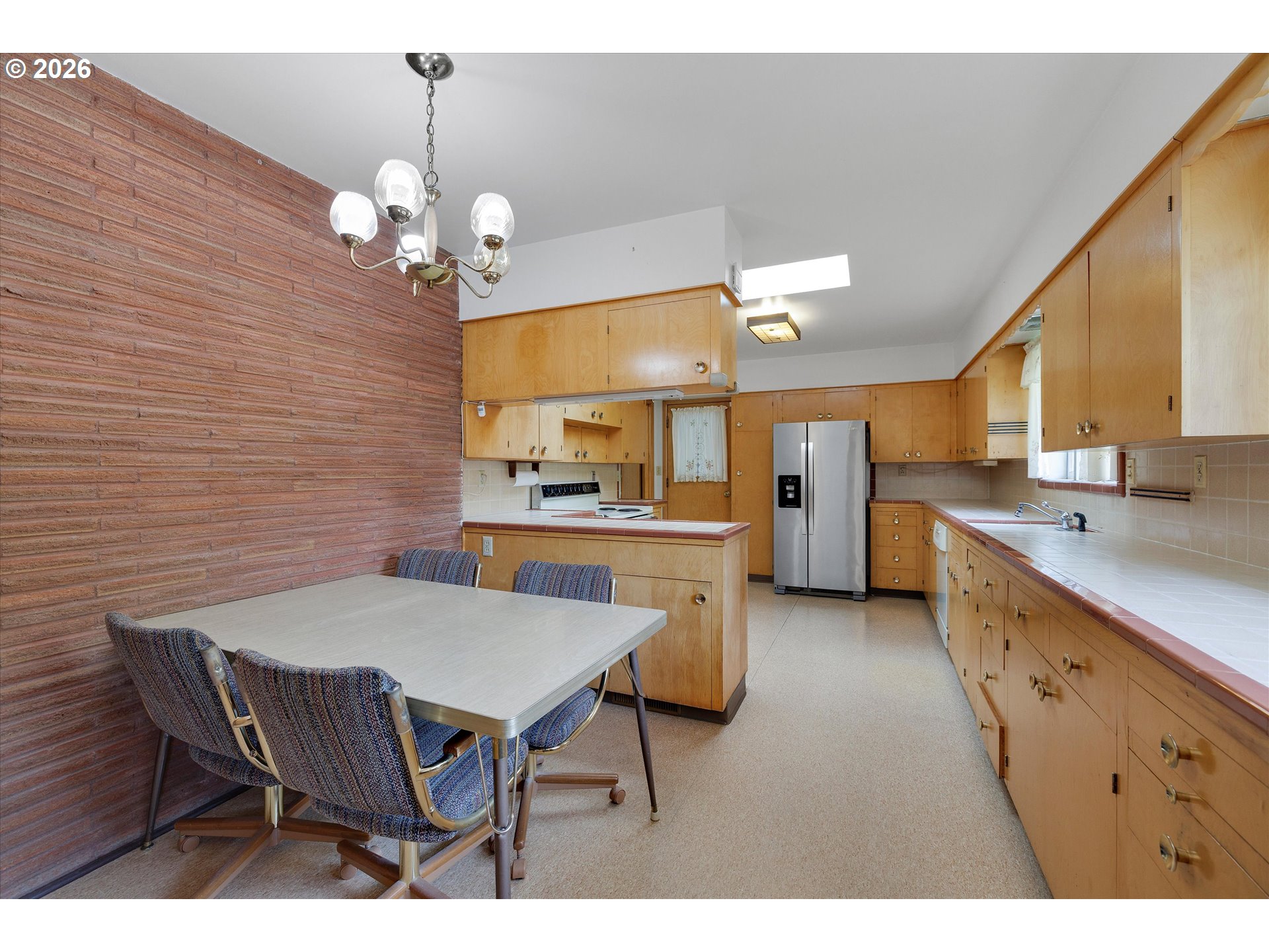 6836 Southwest Peyton Road Portland, OR 97223 - Photo 17 of 48 Gallery Image 17