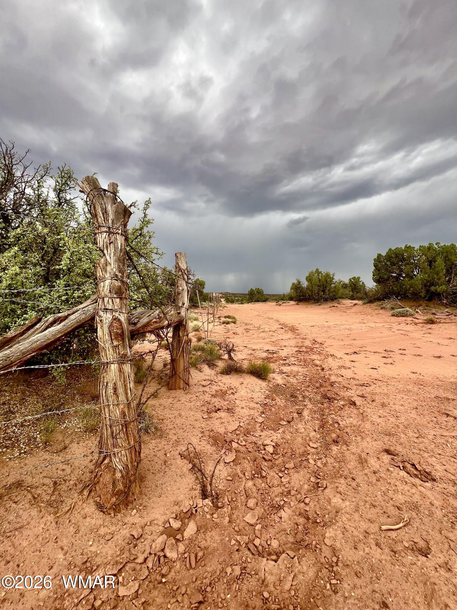 3727 Jay Road Snowflake, AZ 85937 - Photo 11 of 17 a view of a lake view