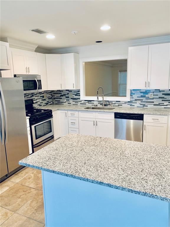 305 Brantley Road Atlanta, GA 30350 - Photo 2 of 12