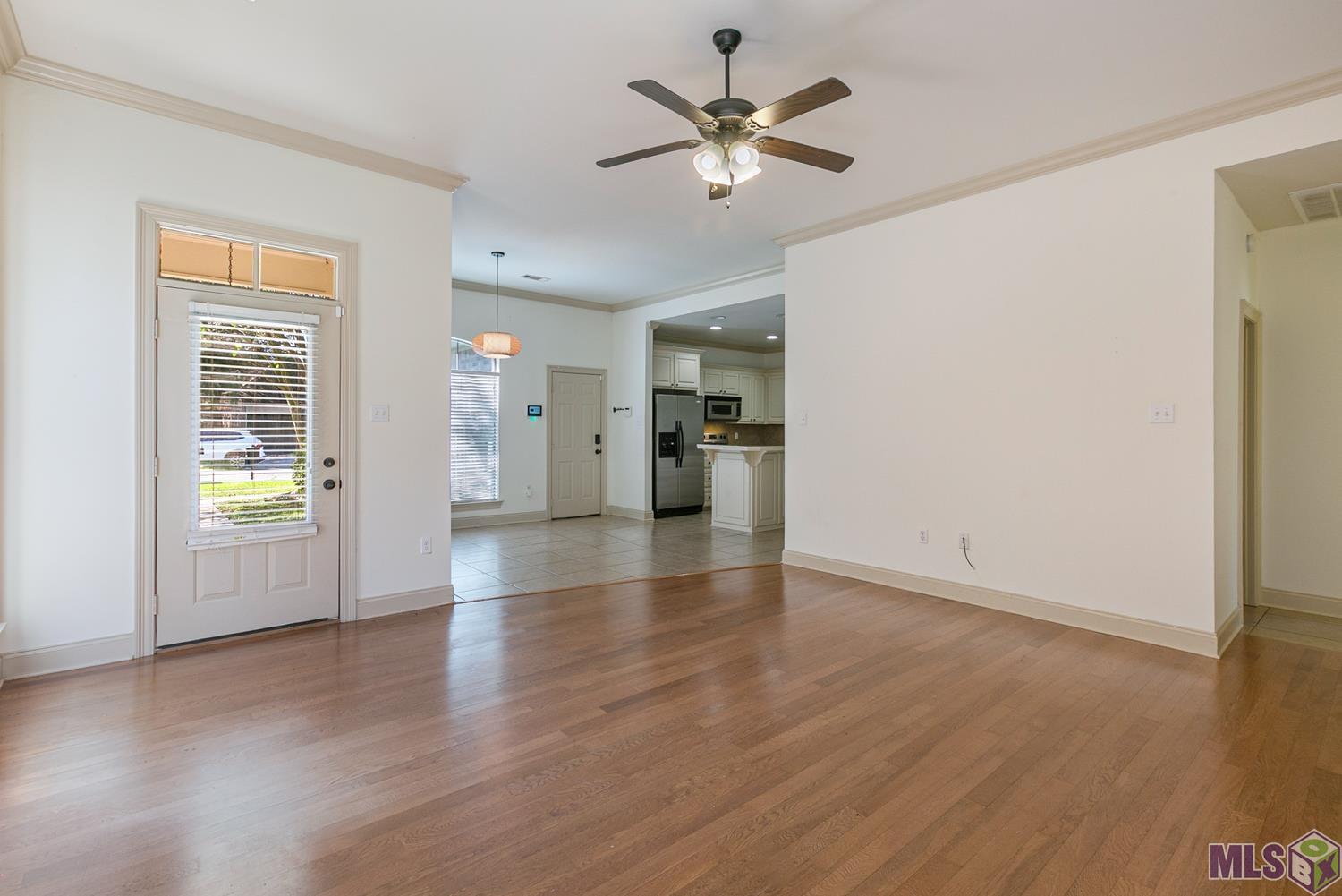 9541 Summer Pointe Avenue Baton Rouge, LA 70810 - Photo 3 of 16