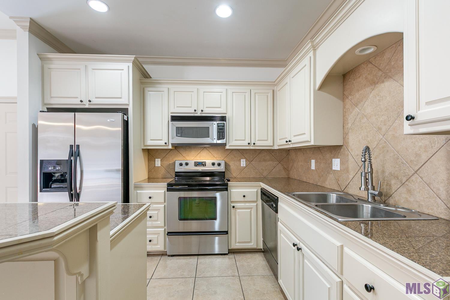 9541 Summer Pointe Avenue Baton Rouge, LA 70810 - Photo 7 of 16