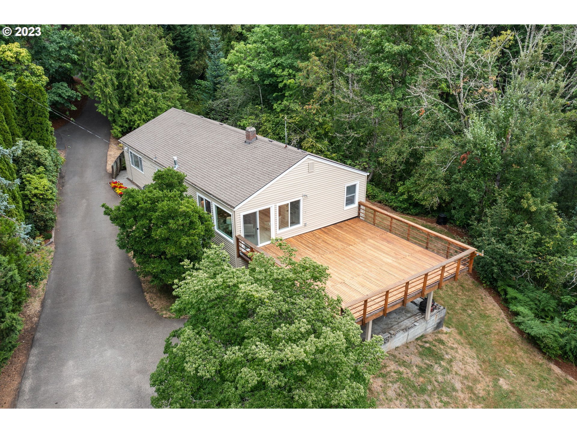 10010 Northwest Thompson Road Portland, OR 97229 - Photo 3 of 41 Gallery Image 3