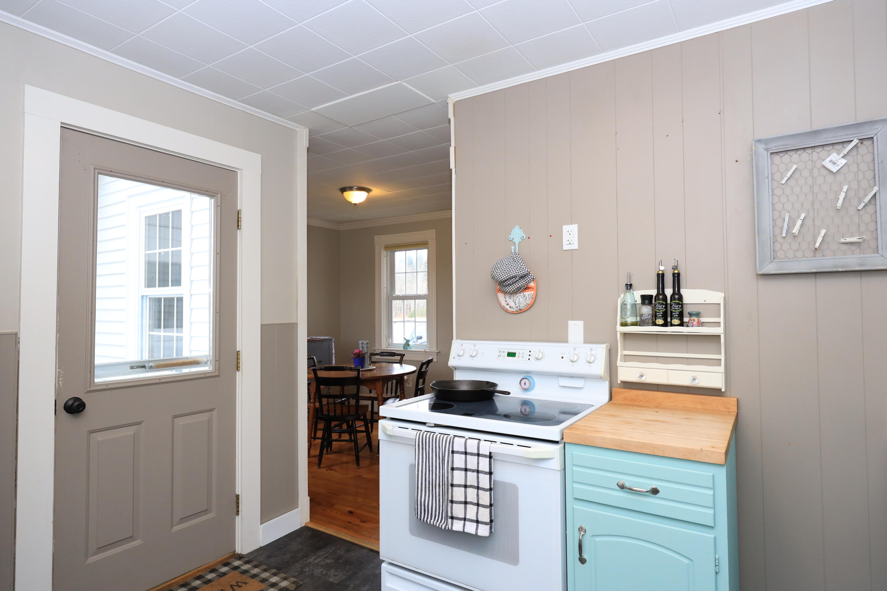 8 Riverview Street Bangor, ME 04401 - Photo 16 of 30 17 (2)