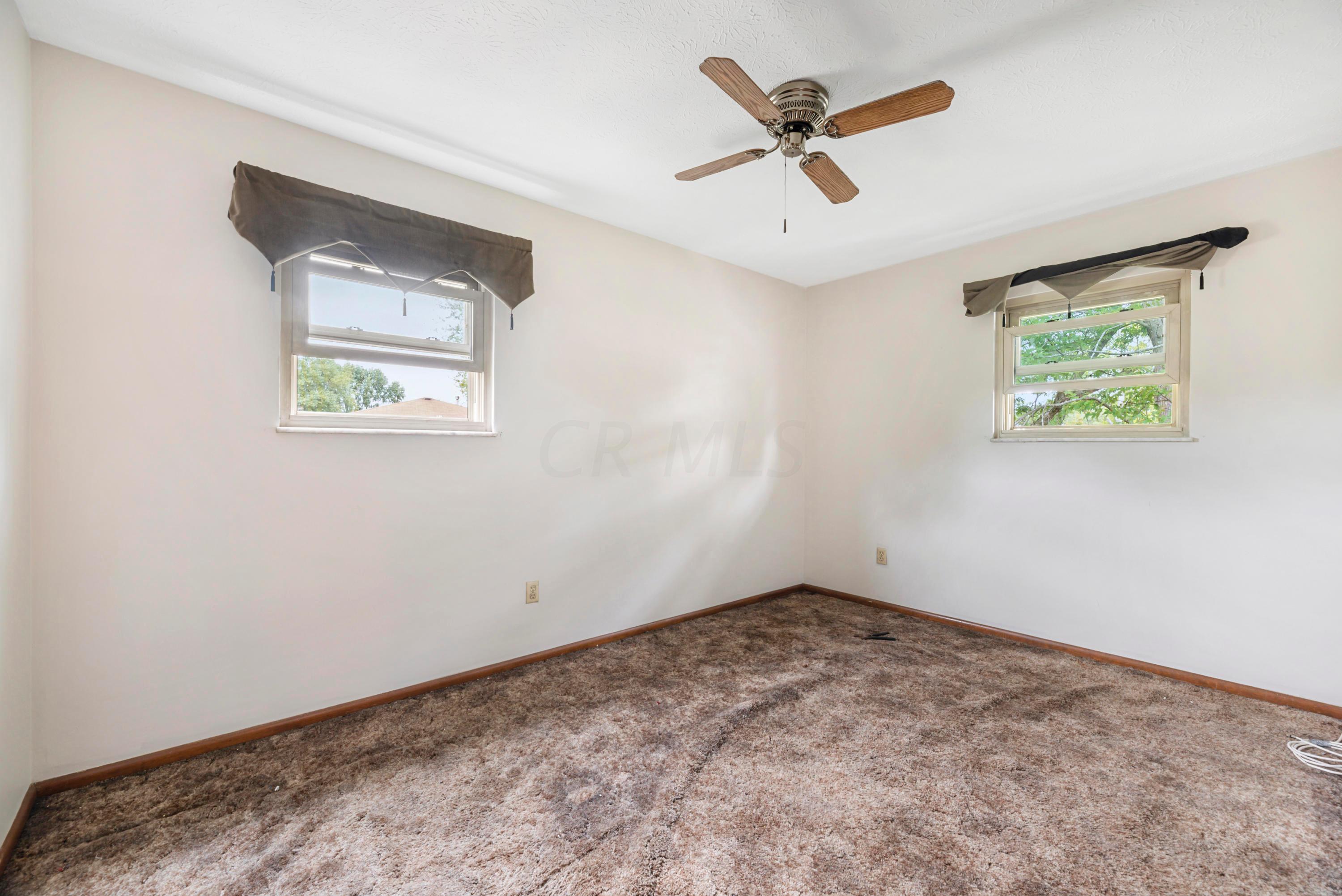 5458 Cedarbush Road Columbus, OH 43229 - Photo 26 of 37 Gallery Image 26