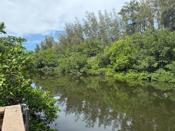 a view of sign board