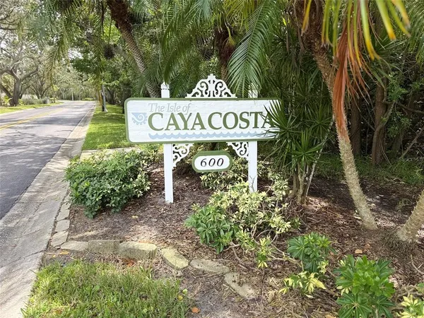 $4,500 | 1070 Sanabel Court, St. Petersburg, FL 33702