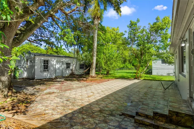 $750,000 | 14443 South Biscayne River Drive, Miami, FL 33161