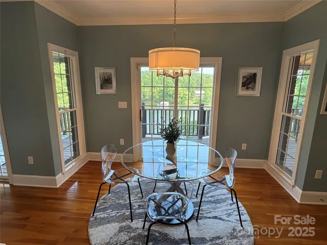 $998,500 | 649 46th Ave Drive Northeast, Hickory, NC 28601