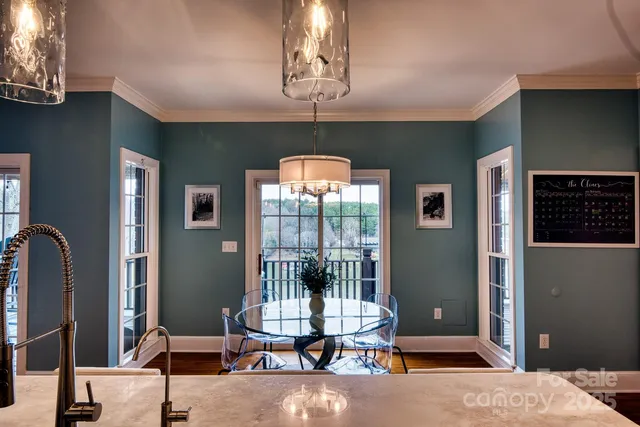 $998,500 | 649 46th Ave Drive Northeast, Hickory, NC 28601