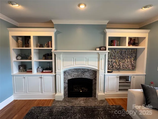 $998,500 | 649 46th Ave Drive Northeast, Hickory, NC 28601