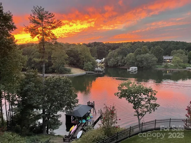 $998,500 | 649 46th Ave Drive Northeast, Hickory, NC 28601