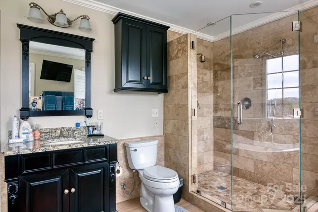 $998,500 | 649 46th Ave Drive Northeast, Hickory, NC 28601