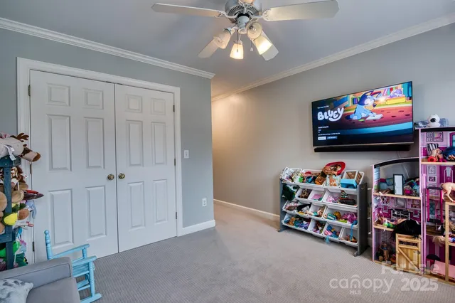 $998,500 | 649 46th Ave Drive Northeast, Hickory, NC 28601